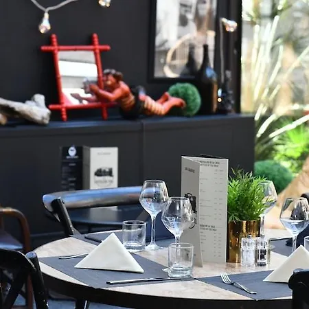 Отель Mercure Pont D'avignon Centre